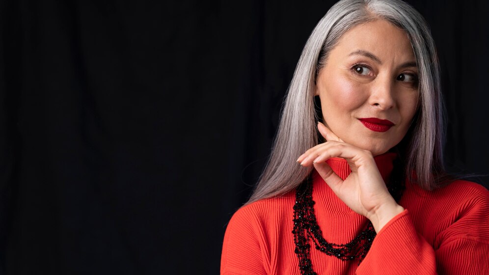 Brauenarchitektur für ältere Kunden: Besonderheiten und Tipps