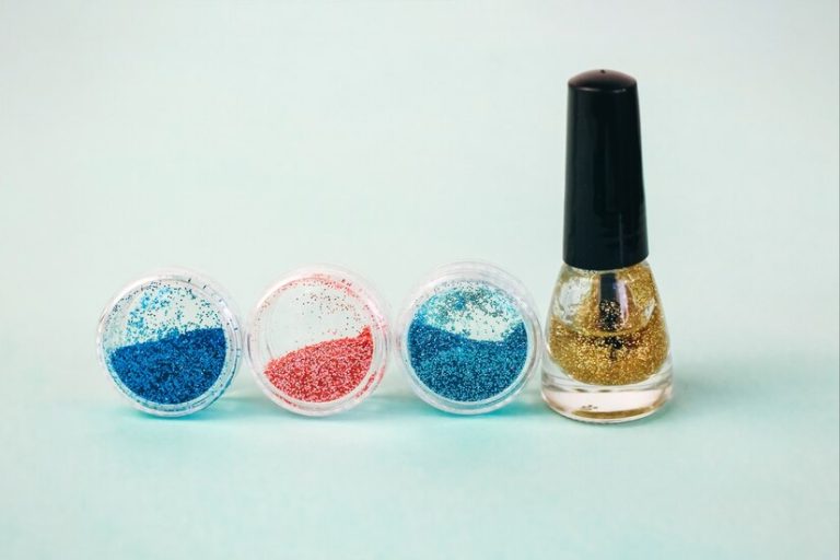 Velvet Sand: Wie man Textur in die Maniküre integriert