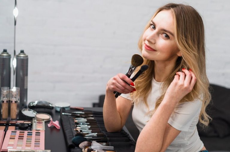 Make-up für sich selbst: Wie man die Grundlagen erlernt