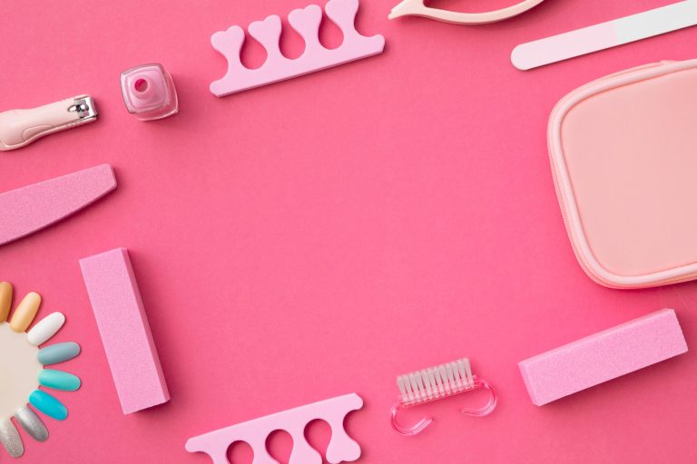 Manuelle oder apparative Nagelplattenpflege? Der Unterschied zählt