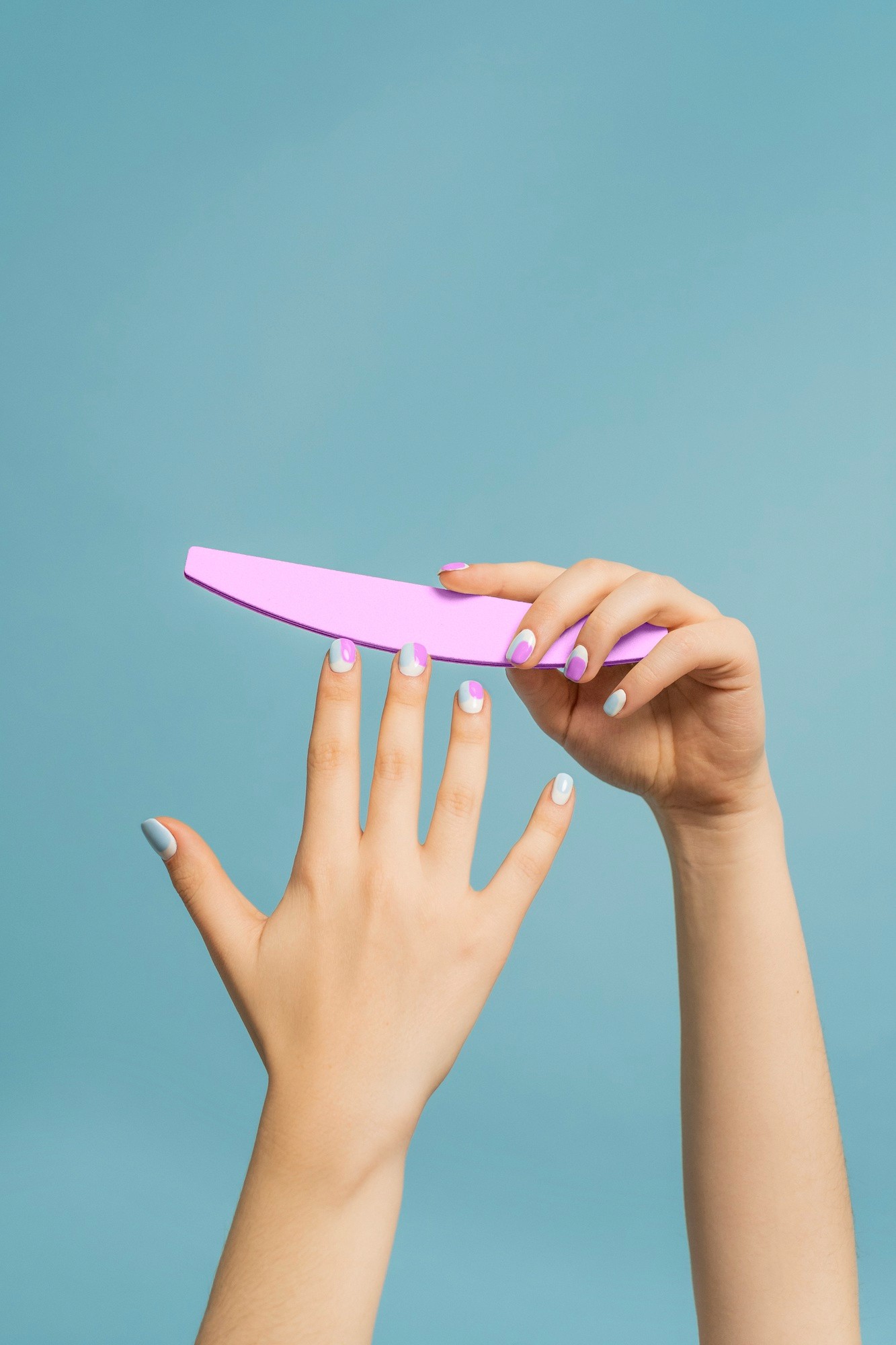 Ungleich lange Nägel professionell ausgleichen – Tipps und Techniken