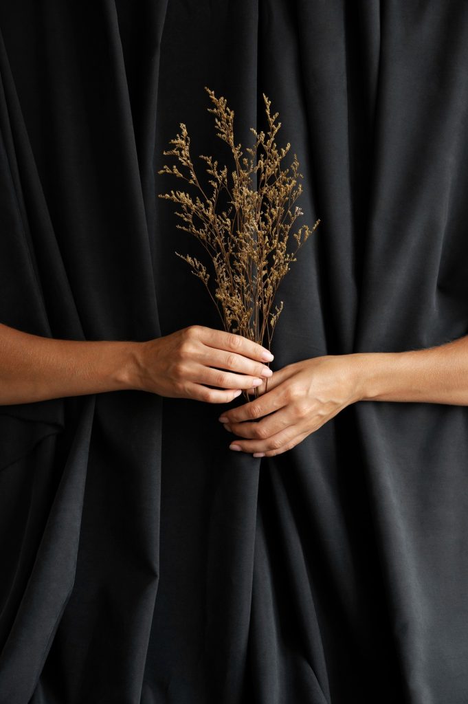 Maniküre für Fotoshootings: Theorie & Vorbereitung bei MONLIS Schule